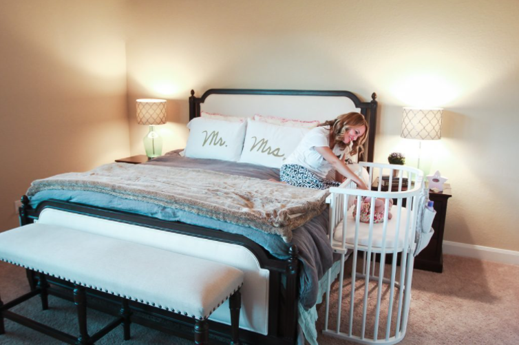 New Moms Can Get More Sleep with the babybay Bassinet