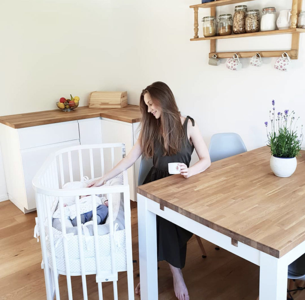How to Easily Transition Your Baby from CoSleeping to Crib babybay