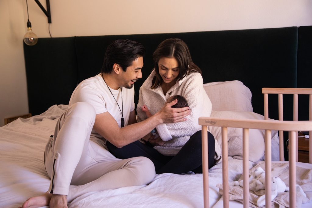 cosleeping parents baby babybay