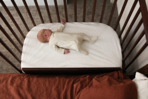 baby sleeping safely on back | babybay cosleepers